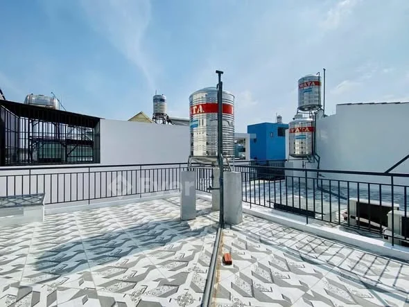 6 tỷ 700 triệu Thương lượng. Nhà xây mới 100%. Ô tô ngủ trong nhà - Quang Trung, P8, Gò Vấp.