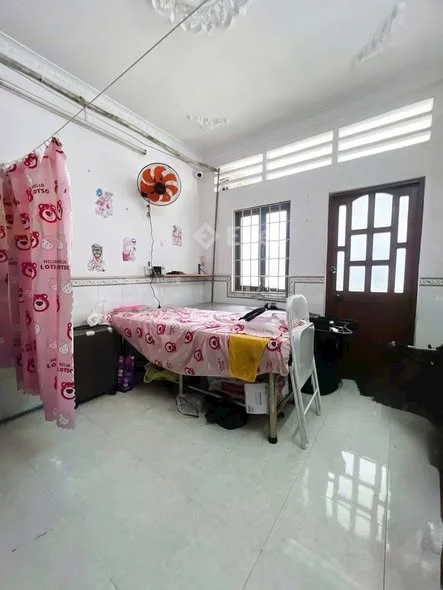 ĐOÀN VĂN BƠ Q.4 _ NHÀ 3 TẦNG _ CÁCH MẶT TIỀN 20m _ HOÀN CÔNG ĐỦ