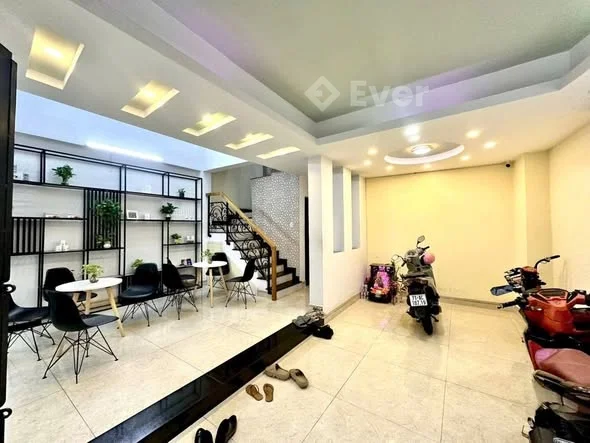 KHU PHÂN LÔ - NGAY VINCOM NGUYỄN XÍ - BÌNH THẠNH - HẺM XE HƠI 5M - NGANG 6,7M - 5TẦNG - CHỈ 9.5TỶ