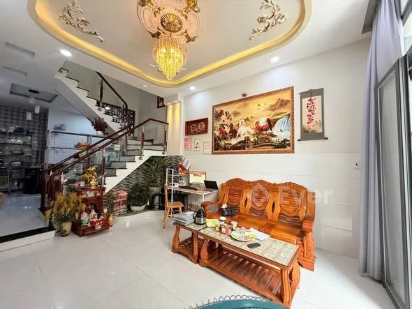 4 TẦNG LẦU - GIÁ : 𝟏𝟎,𝟕 𝐓Ỷ CÓ TL