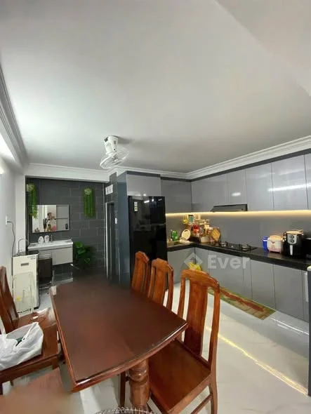 NHÀ 5 TẦNG NGAY ÂU CƠ – LẠC LONG QUÂN, TÂN PHÚ GIÁP TÂN BÌNH, QUẬN 10 – HẺM XE HƠI – NHÀ MỚI Ở NGAY-