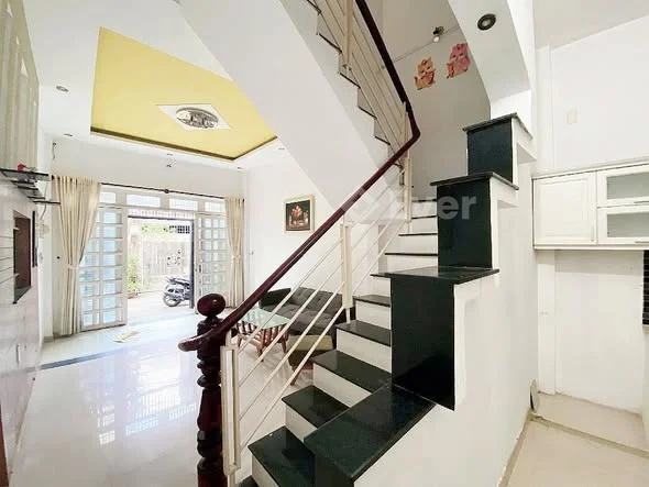 HẺM XE HƠI- ÂU CƠ- TÂN PHÚ- NHỈNH 6TDT : 4 x 11m1 Trệt- 2 Lầu- 3PN- 3 WC