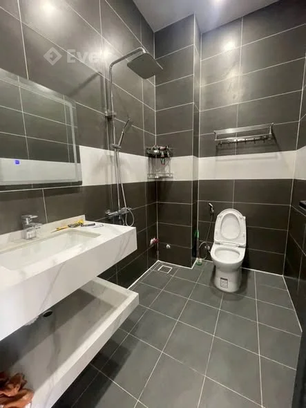 Hạ giá bán nhanh NHà Mặt Tiền Nhựa : Gần Chợ Đông Thạnh