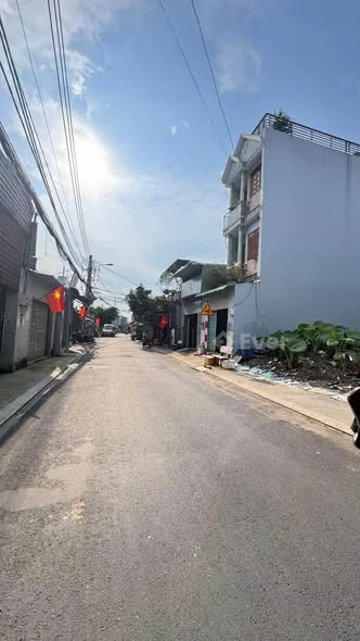 Bán Đất Mặt Tiền Nhựa Đông Thạnh 3-3Diện tích : 6 x 17 Sổ Hồng Riêng 95m2