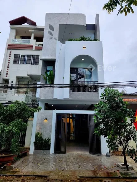 Nhà 1 trệt 2 lầu – Thới Hòa – Bến Cát