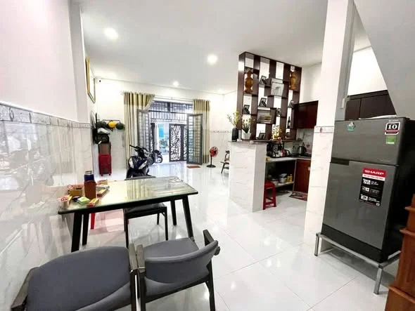 NHÀ SÁT HẺM Ô TÔ -6 TỶ hơn -Nguyễn Thiện Thuật, Q3.