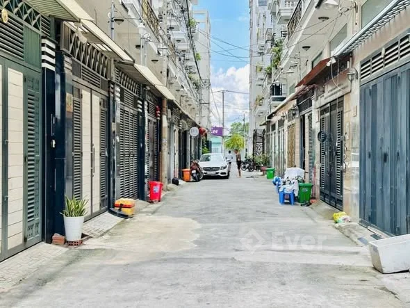 Nhà 5 tầng Đẹp Lung Linh Full nội thất tại Nguyễn Văn Dung, cạnh cơ sở m