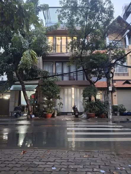 BÁN NHÀ MẶT TIỀN ĐƯỜNG SỐ XE HƠI NGỦ TRONG NHÀ. ĐƯỜNG SỐ 40 NGUYỄN THỊ THẬP TÂN PHONG – QUẬN 7 - 6