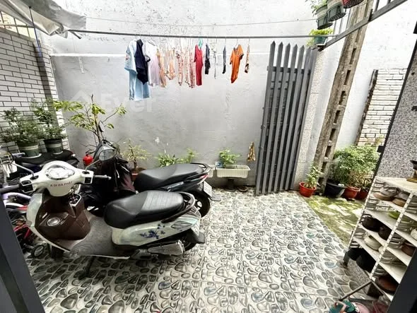 2 Tầng Sân Cổng 62m2 Rộng - Đẹp - Rẻ Nhất Khu Vực, Ngay Lê Văn Khương, Trần Thị Cờ, Lê Thị Riêng, Th