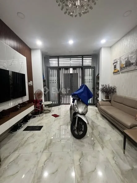 SÁT HXH NGAY TRƯỜNG SA 4 LẦU NGANG ĐẸP 4M - NHÀ MỚI Ở NGAY - GIÁ HƠN 6 TỶ