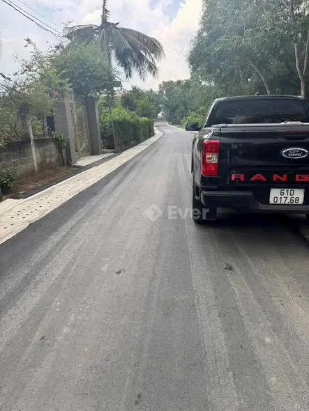 Bán đất tặng nhà cấp 4 mặt tiền DX 074 định hoà Dt: 10,7*44 thổ cư 50mGiá : 4ty8 bớt nhẹ