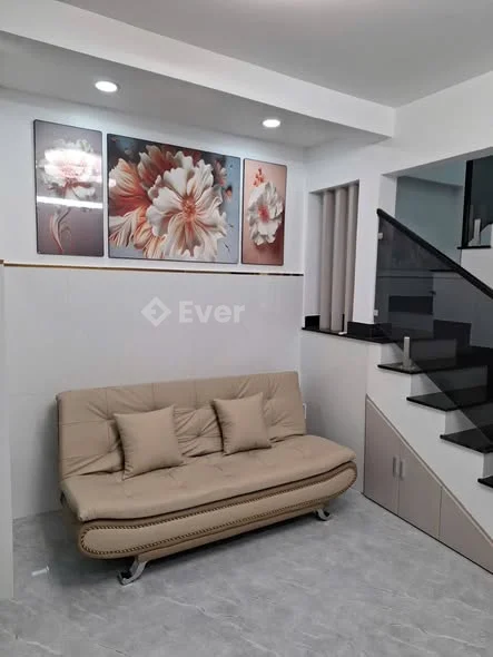 Bạch Đằng, P15, Bình Thạnh – 30,6m² (3x10), 1 trệt 1 lầu, 3PN 2WC, Full nội thất,sổ riêng, hoàn công