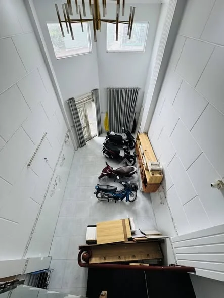 CĂN HỘ DỊCH VỤ – 5 TẦNG – THU NHẬP 20TR/THÁNG – CHỈ 5.58 TỶ