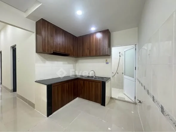 NHÀ ĐẸP – HẺM RỘNG OTO – Ở NGAY GẦN TRUNG TÂM NHA TRANG