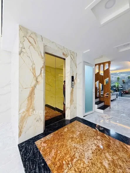 HẺM XE HƠI THÔNG - 5 TẦNG THANG MÁY - GẦN CV LÀNG HOA - FULL NỘI THẤT CAO CẤP