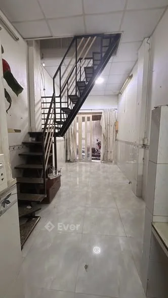 2,4 TỶ CÓ NGAY NHÀ ĐẸP 20m2 ĐƯỜNG THỐNG NHẤT P16 CỦ GÒ VẤP(ds1) Nhà 1 trệt, 1 lầu,gồm: 2 phòng ngủ,