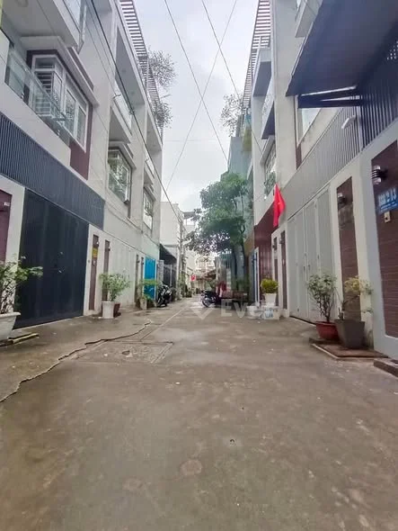 Nhà bán Q12- DT : 4 x13 hướng tây nam diện tích sàn 163m2 đúc kiên cố 1 trệt 3 lầu (4 tấm ) mái đúc