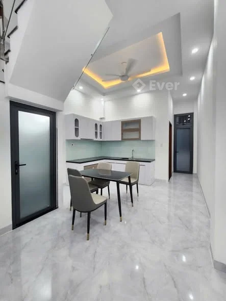 Bán nhà phòng ngủ dưới, gần ngã tư Miếu Ông Cù, p.Bình Chuẩn, Tp.Thuận An