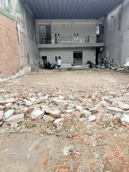 Bán nhà mặt tiền kinh doanh ngay chợ Thạnh Bình KDC An Thạnh.