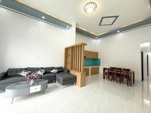 1 tỷ 550 triệu Nhà mới , dọn vào ở ngay – vị trí đẹp tại phường Long Khánh