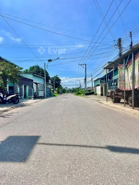 Bán nhà cấp 4 Mái Thái - Mặt Tiền Đường Nhựa Kim Ngọc - Phú Hài . Phường Hàm Thắng - Tỉnh Lâm Đồng M