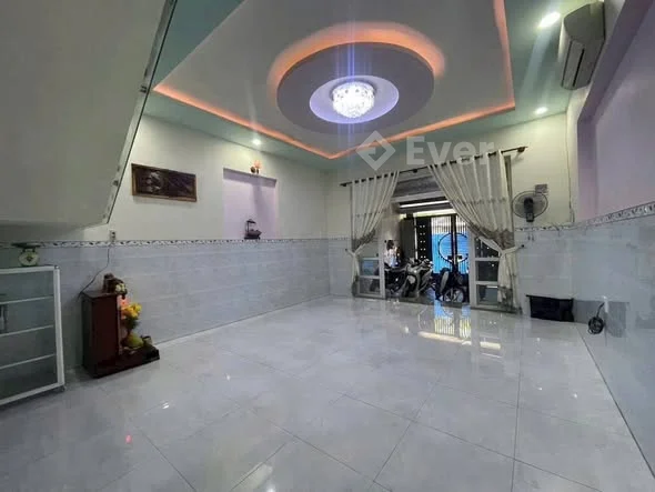 NHÀ 1TRỆT 2LẦU MTKD LƯƠNG NGỌC QUYẾN Trung Tâm Thành Phố Biển Phan Thiết Diện tích 87m2 Thổ cư Giá