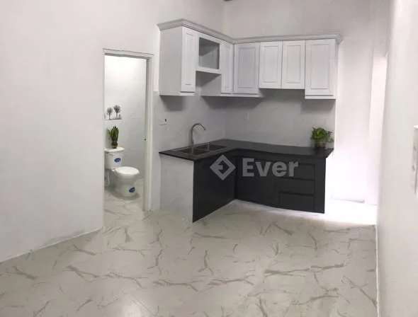 NHÀ HẺM XE HƠI LŨY BÁN BÍCH – NGANG GẦN 5M, CHỈ 8.X TỶ