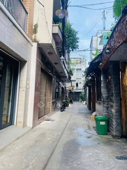 NHÀ ĐẸP QUẬN 3 – 4 TẦNG – NGANG 5,6M – CN 72M² – CMT8, QUẬN 3 - CHỈ 11 TỶ