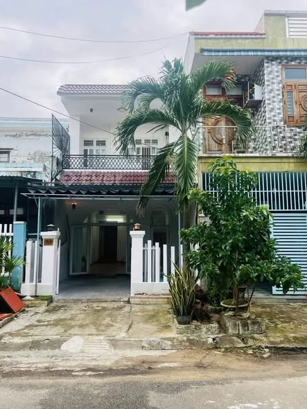 Bán nhà 2 tầng đúc mặt tiền Văn Thánh 2 - Diện tích: 105 m2