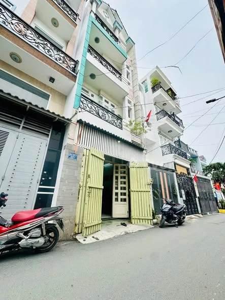 Căn nhà 4 tầng hẻm thông 1 trục, xe tải né nhauĐ/c: Phạm Văn Chiêu, P. An Hội Đông(P.16 cũ)