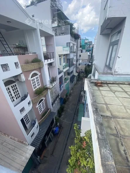 NHÀ 4 LẦU HẺM XE HƠI NGUYỄN CỬU VÂN – GIÁP QUẬN 1