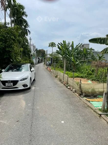 Đát SÁT BÊN ngay đường chợ CHÁNH MỸ - Thủ Dầu (gần chợ cây Dừa)