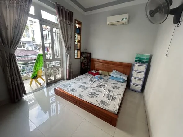 NHÀ 3 TẦNG - 96M2 - MẶT TIỀN ĐƯỜNG 8M - THẲNG 1 TRỤC KINH DOANH - GẦN TRƯỜNG NGUYỄN CÔNG TRỨ - CHỈ 1