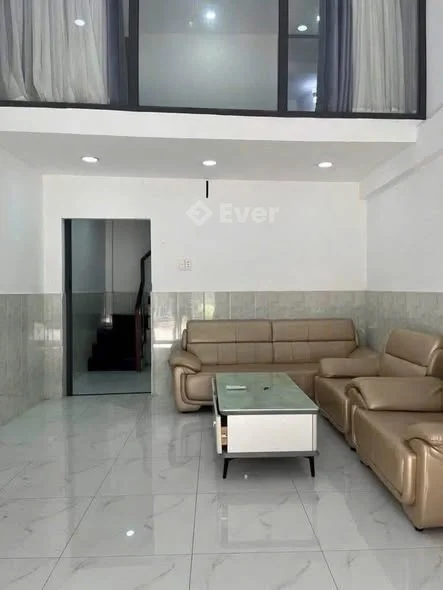 SIÊU PHẨM BÌNH TÂN 3.85 TỶ • DT: 4m x 9m • Kết cấu: 1 trệt, 1 lửng + 1 lầu (3PN + 2WC)