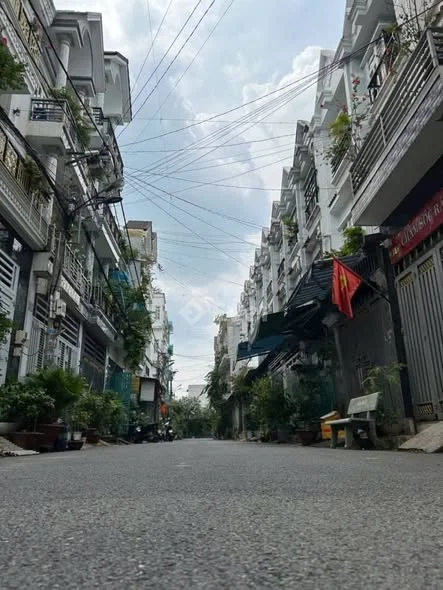 NHÀ ĐẸP SỐ HỒNG CHUNG TA-35, PHƯỜNG THỚI AN, QUẬN 12.