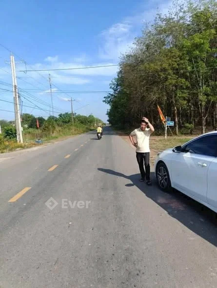 Mặt tiền đường đt 746 tân định bắc tân uyên bình dương cũ nay thuộc tphcm