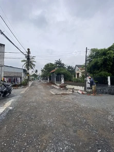 LÔ GÓC 2 MẶT TIỀN ĐƯỜNG 9 HẺM 16 . LONG PHƯỚC .Q9