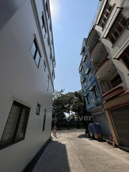 Góc 2 mặt Tiền Nam Kỳ Khởi Nghĩa,Q3 dt 160m2 SD - 4PN 4WC5 Tầng - BTCTGiá: 13 TỷLiên Hệ zalo: 093577