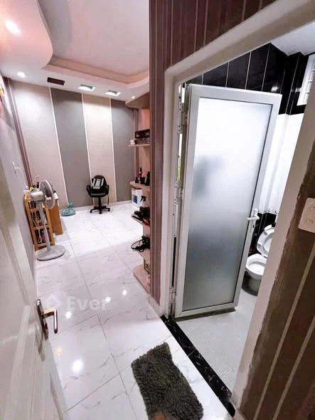 M34-- BÁN NHÀ Q4 MT Hẻm trước nhà 3M Tiệm bán tạp hoá hay cafe ,thức ăn