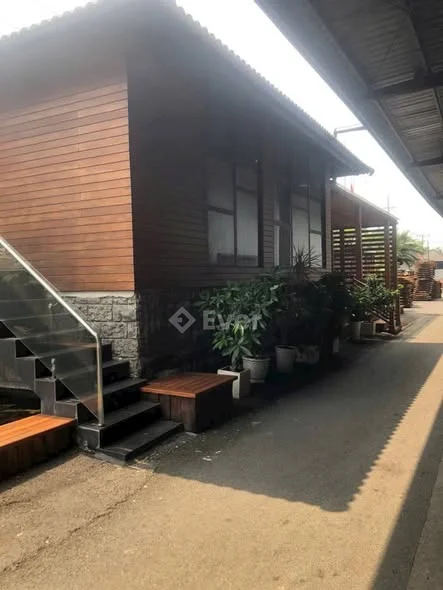 Cần bán nhà xưởng...Mặt tiền đường D2.