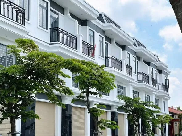 KHÁCH HÀNG KHẨN TRƯƠNG CHỐT NGAY – Trước khi thiết lập mặt bằng giá mới!