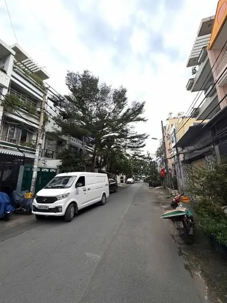 KHU HIẾM NHÀ BÁN – CƯ XÁ CÔNG AN BÌNH THẠNH – OTO NGỦ TRONG NHÀ