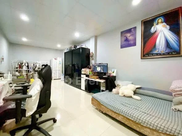 NHÀ 2 TẦNG MỚI ĐẸP – GẦN LÝ THÁI TỔ , Q10 – GIÁ nhỉnh 7 TỶ