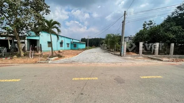 CHÍNH CHỦ GỬI BÁN ĐẤT CHÁNH PHÚ HOÀ - tp HỒ CHÍ MINH DIỆN TÍCH :10x26 THỔ CƯ 120m