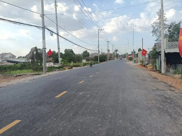 BÁN LÔ ĐẤT VUÔNG ĐẸP - QUẬN 9 – CHÍNH CHỦ Diện tích: 2.565 m² (ngang 32m x dài 32m)