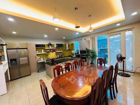 BÌNH THẠNH - KHU VIP BIỆT THỰ ĐẲNG CẤP THƯỢNG LƯU VỊ TRÍ VÀNG GIỮA LÒNG TRUNG TÂM - 5 TẦNG + HẦM