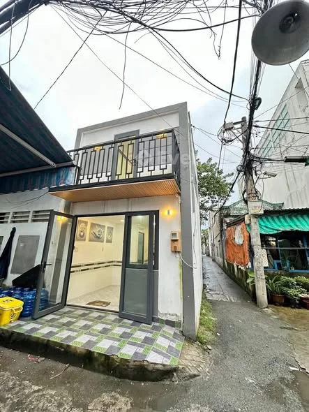 Chính Chủ GửiNhà Đường nguyễn Thị Xinh Thông Ra Hẻm 244 Lê Văn Khương . P Thới An.