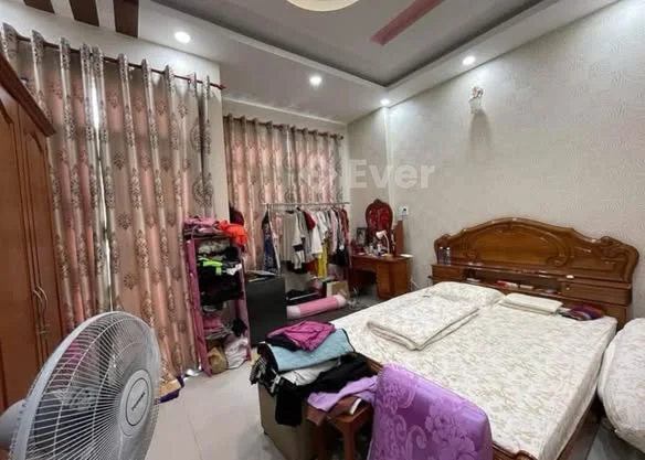 Gia Đình Tôi cần bán gấp căn nhà mặt tiền Đường Đinh Đức Thiện,Chợ Bình Chánh, Huyện Bình Chánh