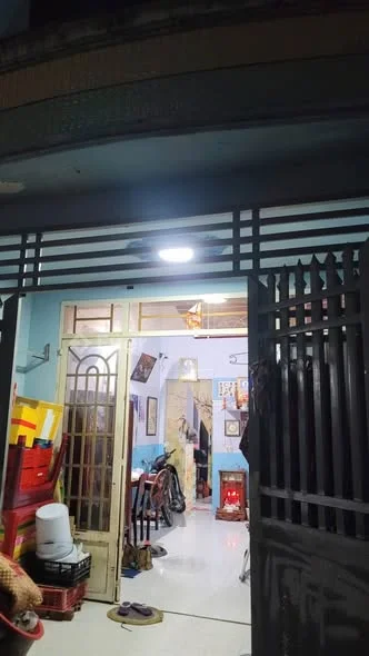 BÁN NHÀ. HẼM. QL1A , 49M2 ( 4x12,5 ) 1 gác. Lững , giá 3,4 TỶ