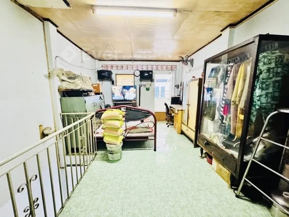 ĐINH TIÊN HOÀNG • GIÁP QUẬN 1 • SÁT MẶT TIỀN • 5 CĂN RA XE HƠI ĐẬU • 50M2